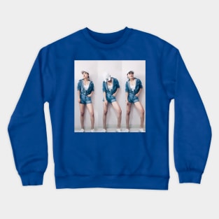 Modeling 5 Crewneck Sweatshirt